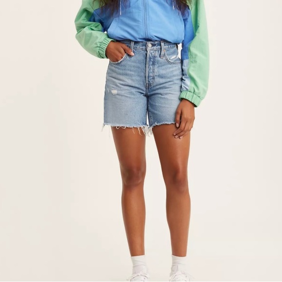 Levi’s 501 Long Short - Picture 8 of 10